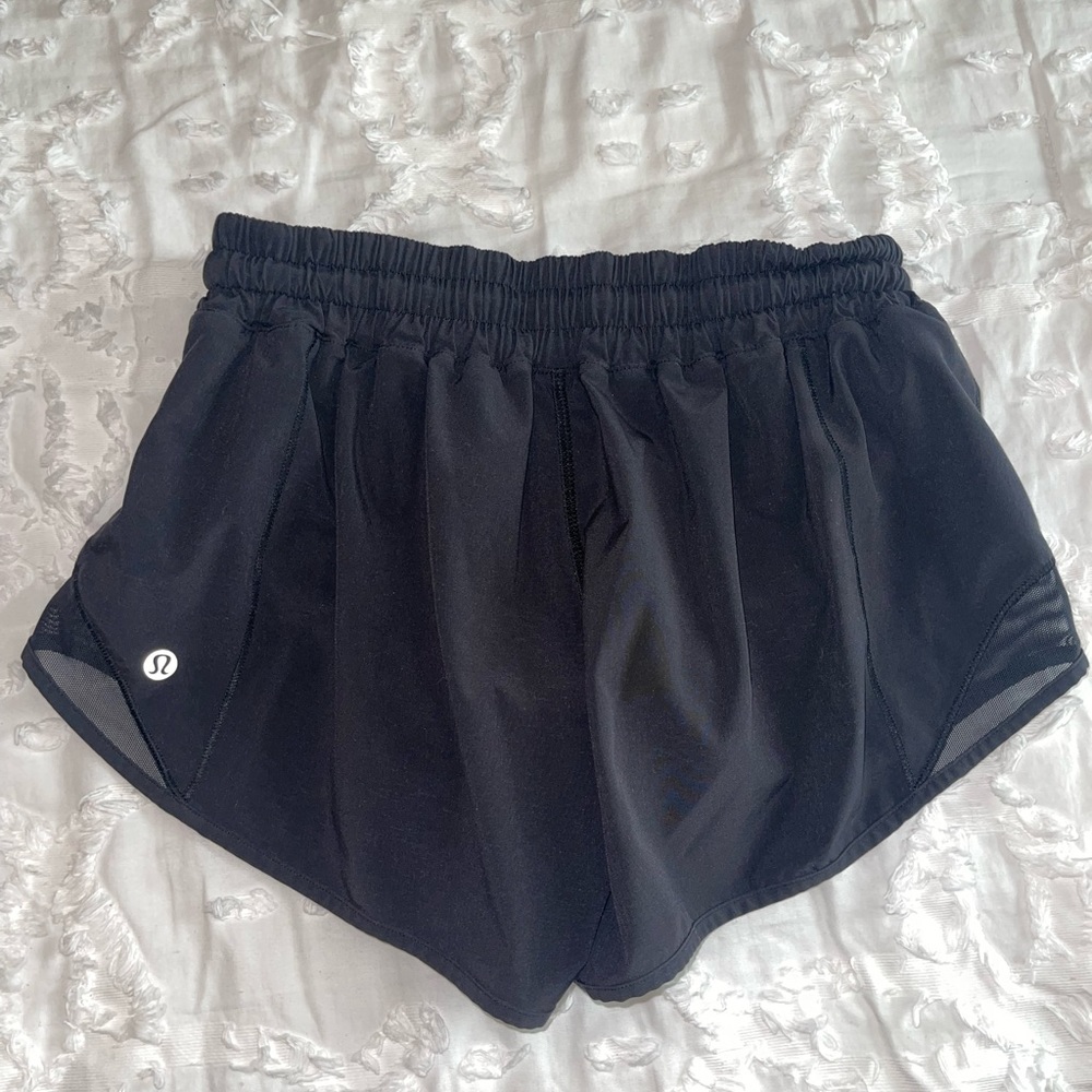Lululemon hotty hot shorts black